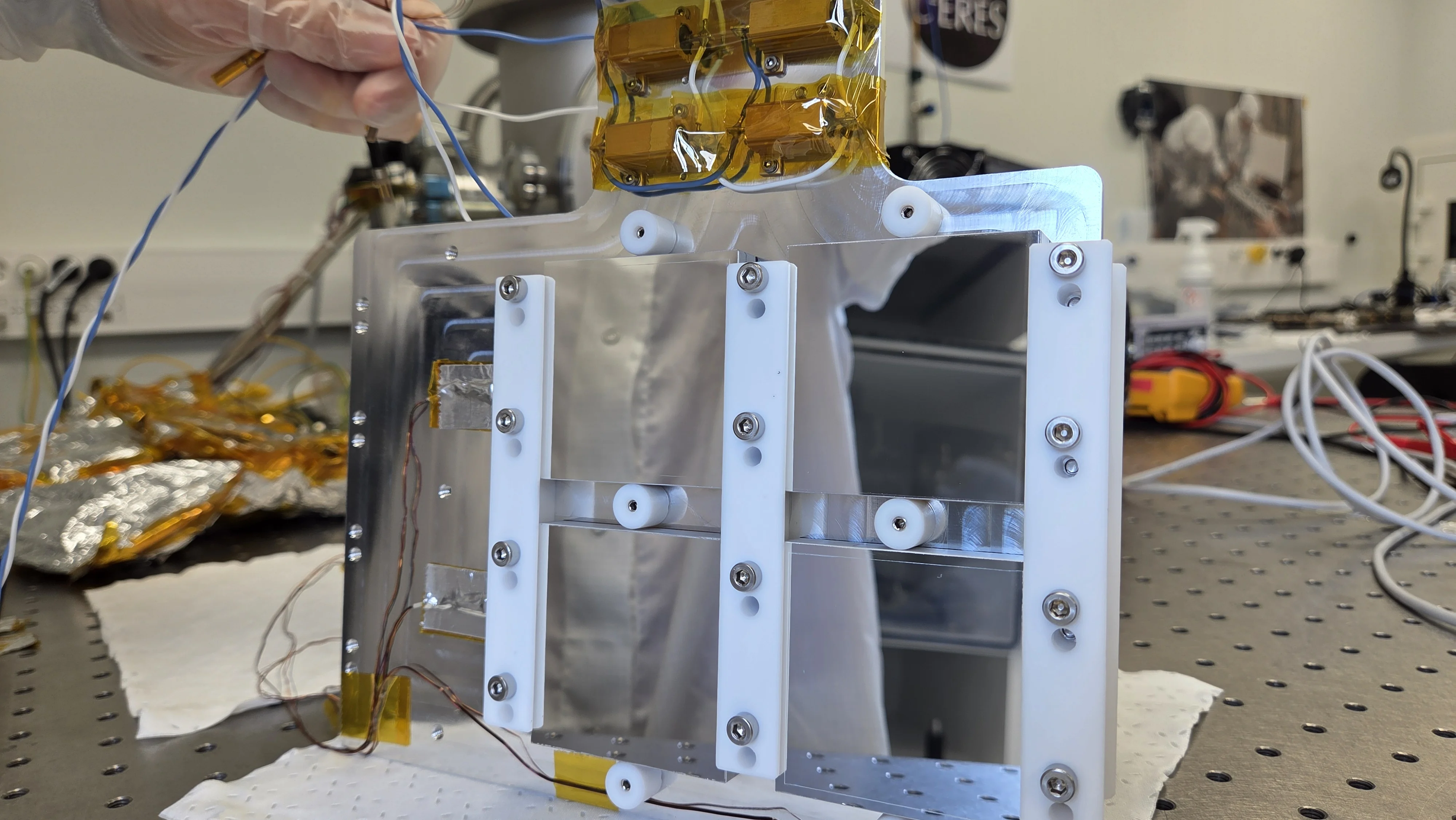 Qualification of the optical networks for the VeSUV instrument on the EnVision mission