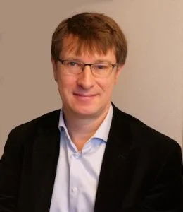 Guy Perrin, LIRA researcher, promoted to Officer of the National Order of Merit